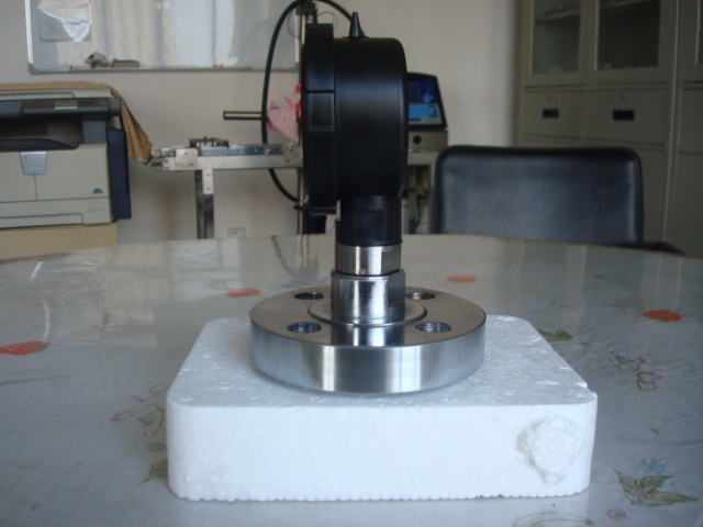 隔膜压力表侧面